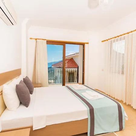 Gizem Aparts * Kalkan