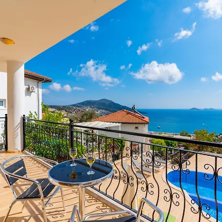 Holiday home Gizem Aparts *