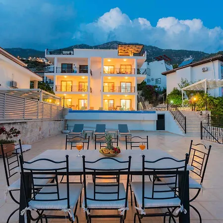 Gizem Aparts * Kalkan