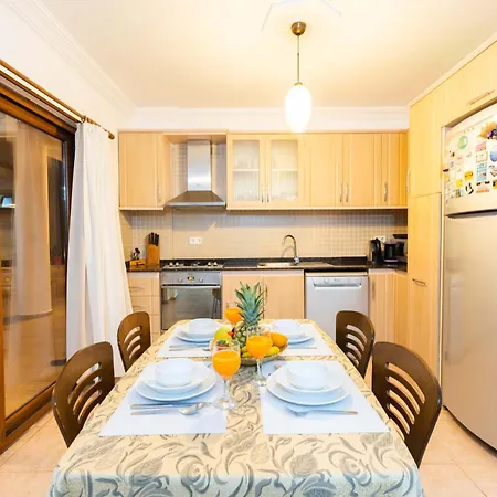 Dom wakacyjny Gizem Aparts