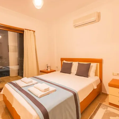 Holiday home Gizem Aparts *